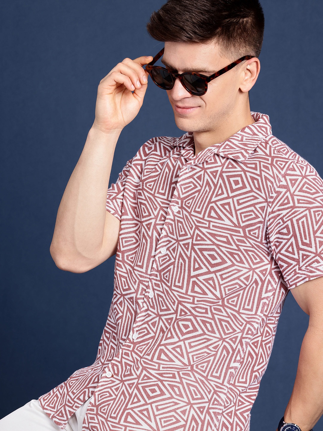 

Mast & Harbour Men Slim Fit Opaque Printed Casual Shirt, Pink