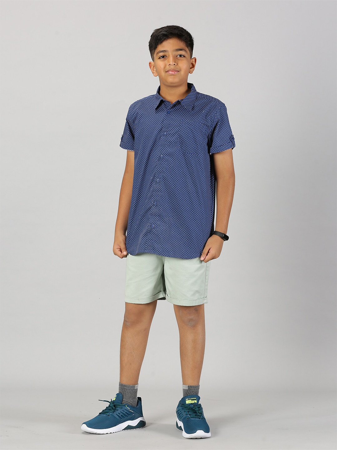 

KiddoPanti Boys Printed Shirt Collar Pure Cotton Shirt with Shorts, Navy blue