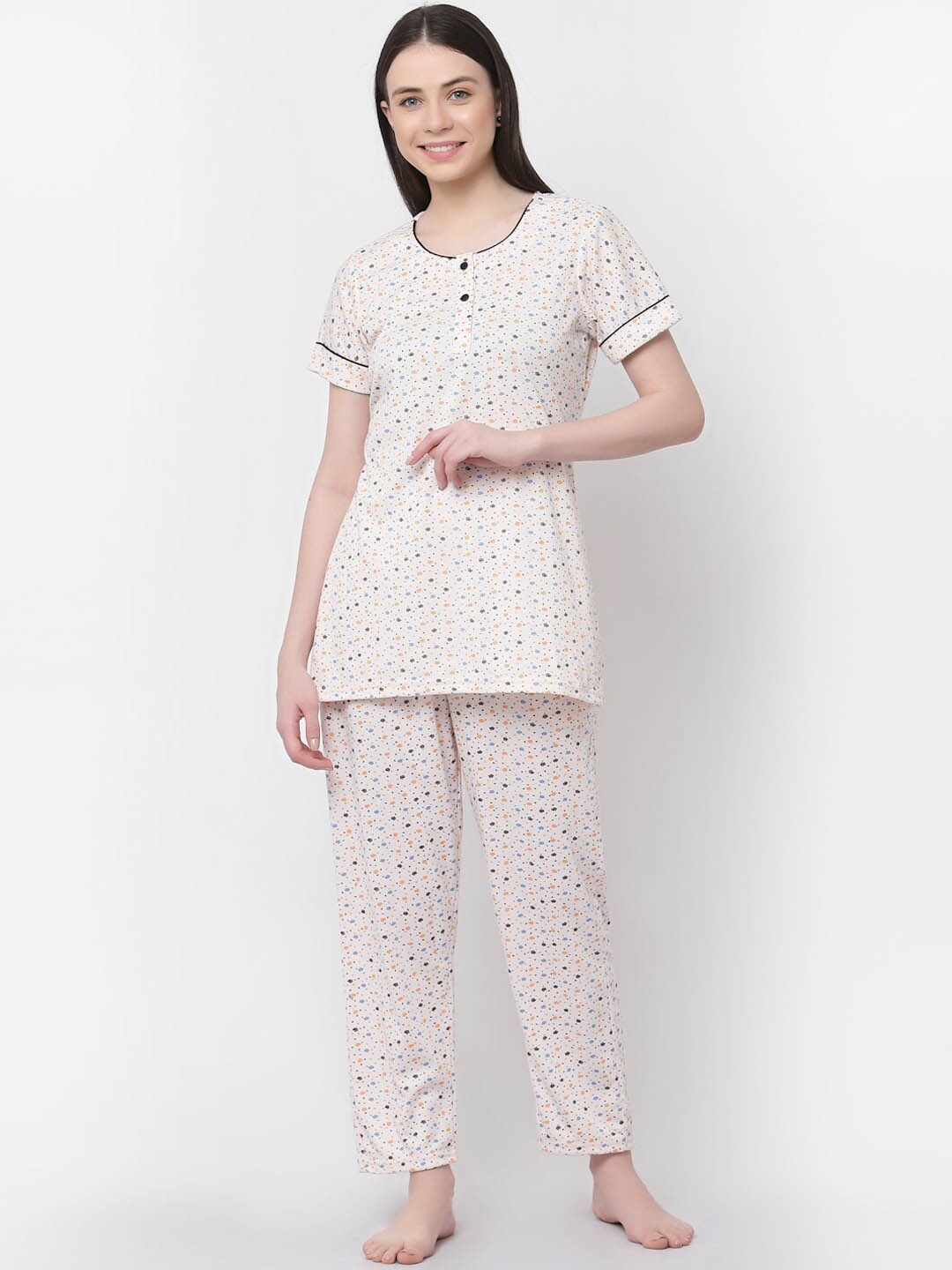 

SHYAM SONS FLAIR Floral Printed Pure Cotton Night Suit, Off white