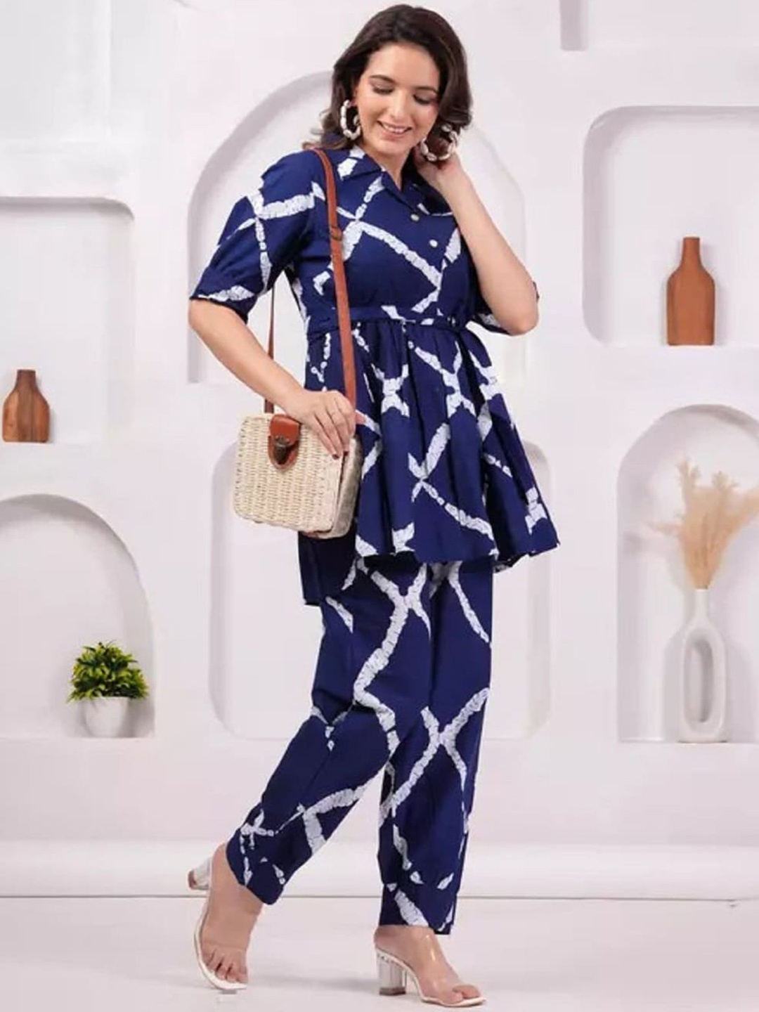 

MANKSH Printed Tunic With Trousers, Blue