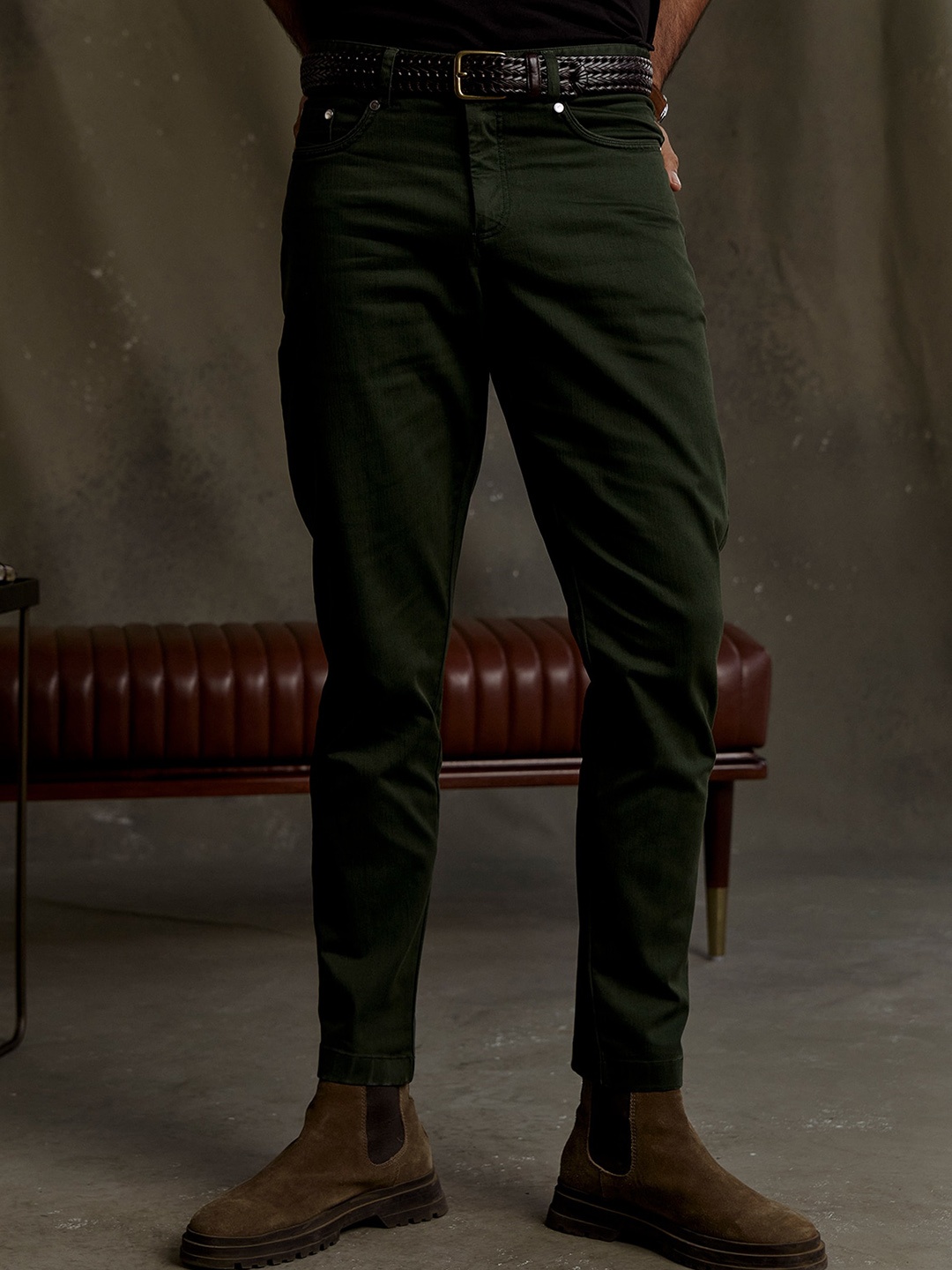 

Andamen Men Ultra Mid-Rise Stretchable Cotton Denim Chino, Olive