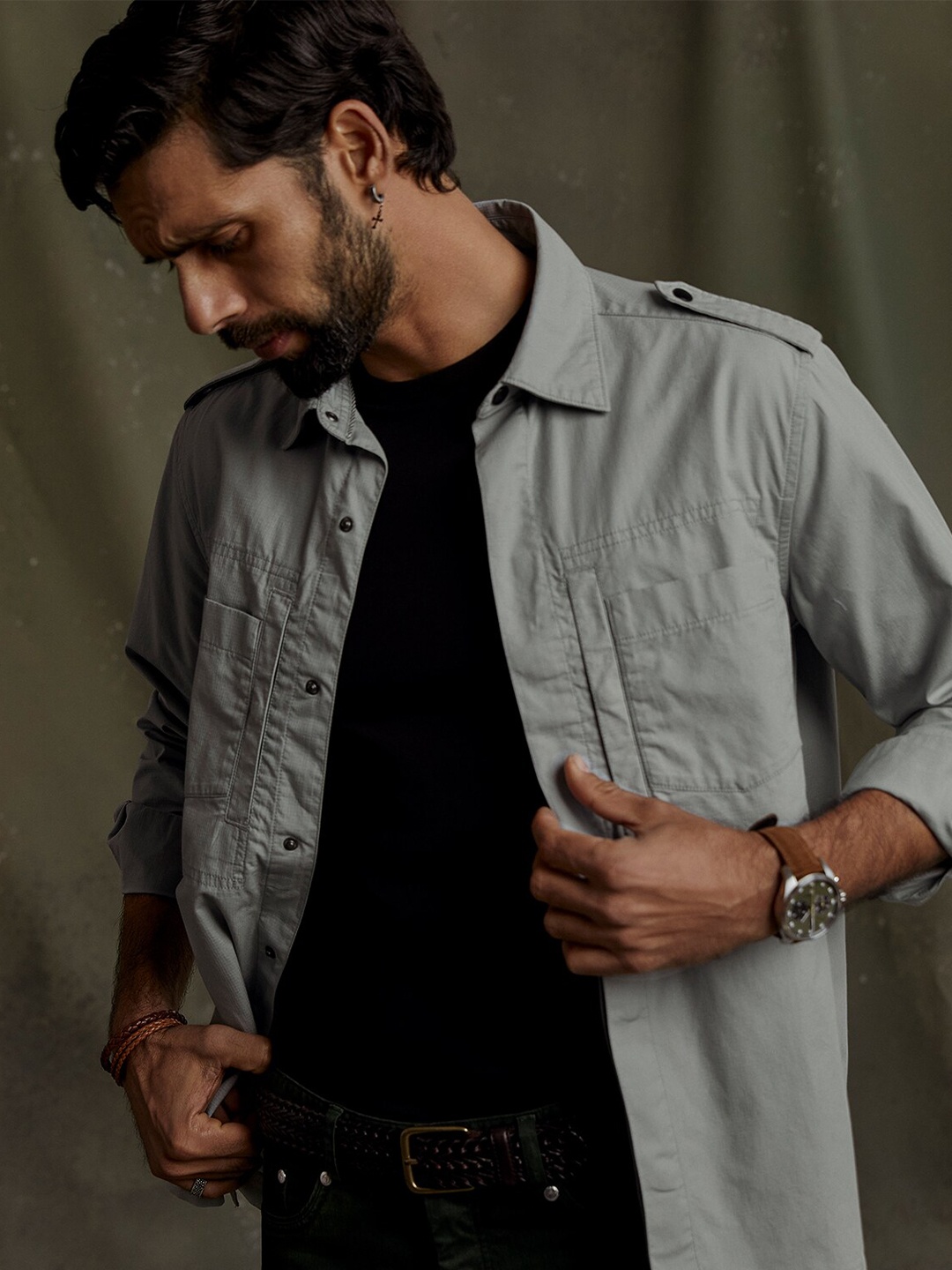 

Andamen Premium Spread Collar Full Sleeve Overshirt With Epaulettes, Grey