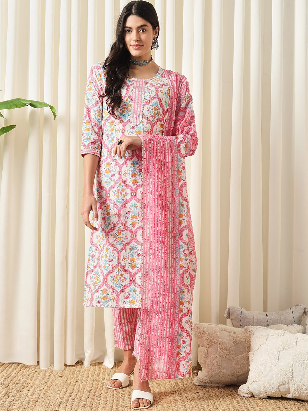 

KALINI Ethnic Motifs Printed Gotta Patti Pure Cotton Kurta with Trousers & Dupatta, Pink