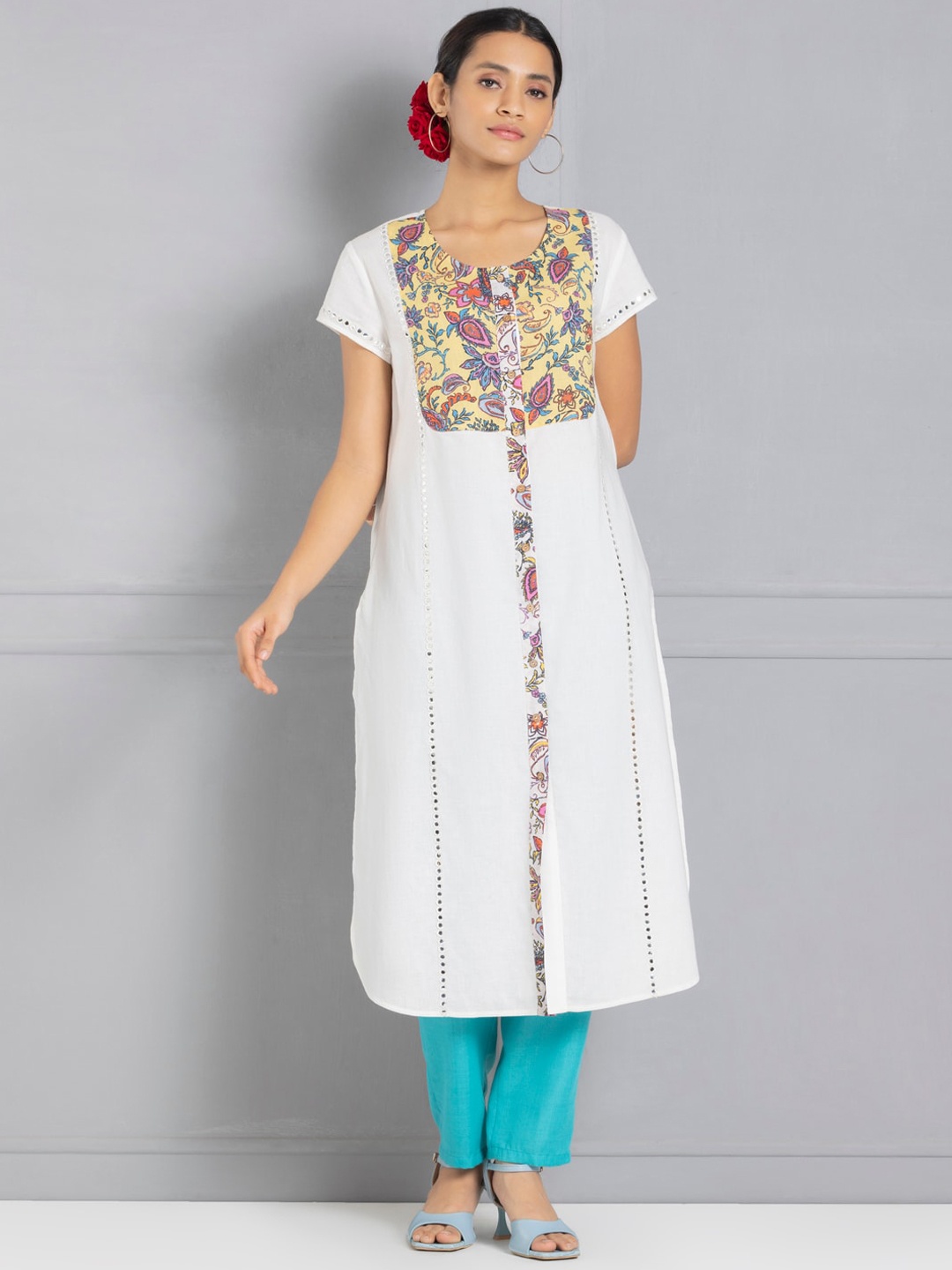 SHAYE Floral Yoke Design A-line Pure Cotton Kurta, White