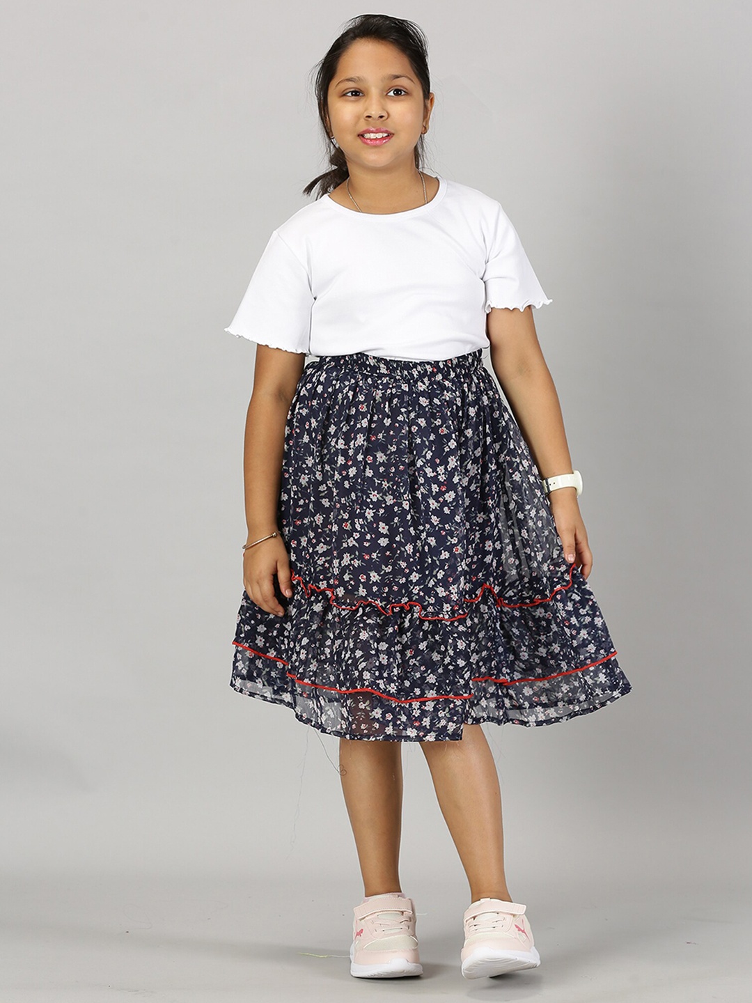 

KiddoPanti Girls Pure Cotton Round Neck T-shirt with Skirt, White