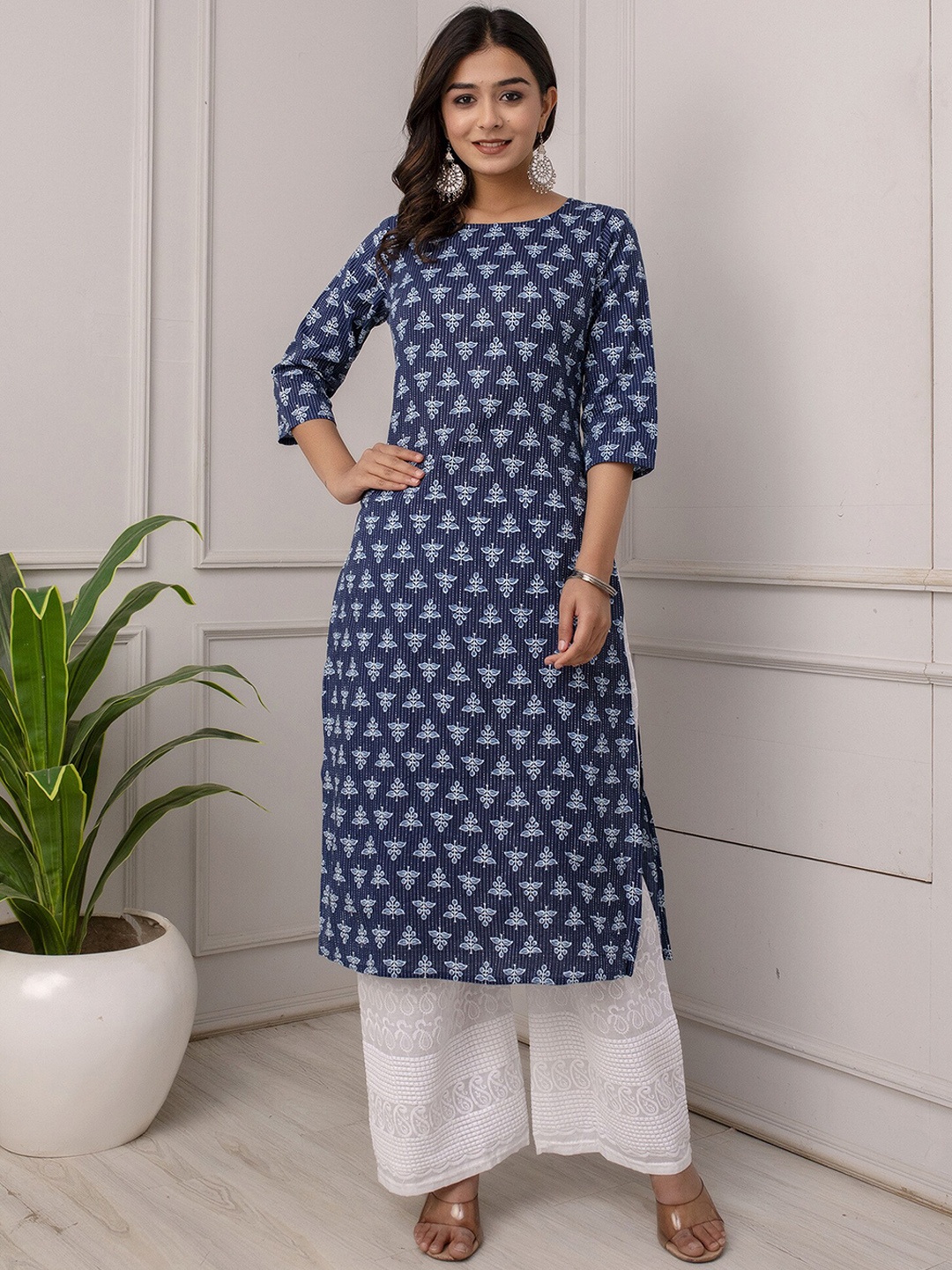 

Nayo Blue & Grey Ethnic Motifs Printed Cotton Straight Kurta