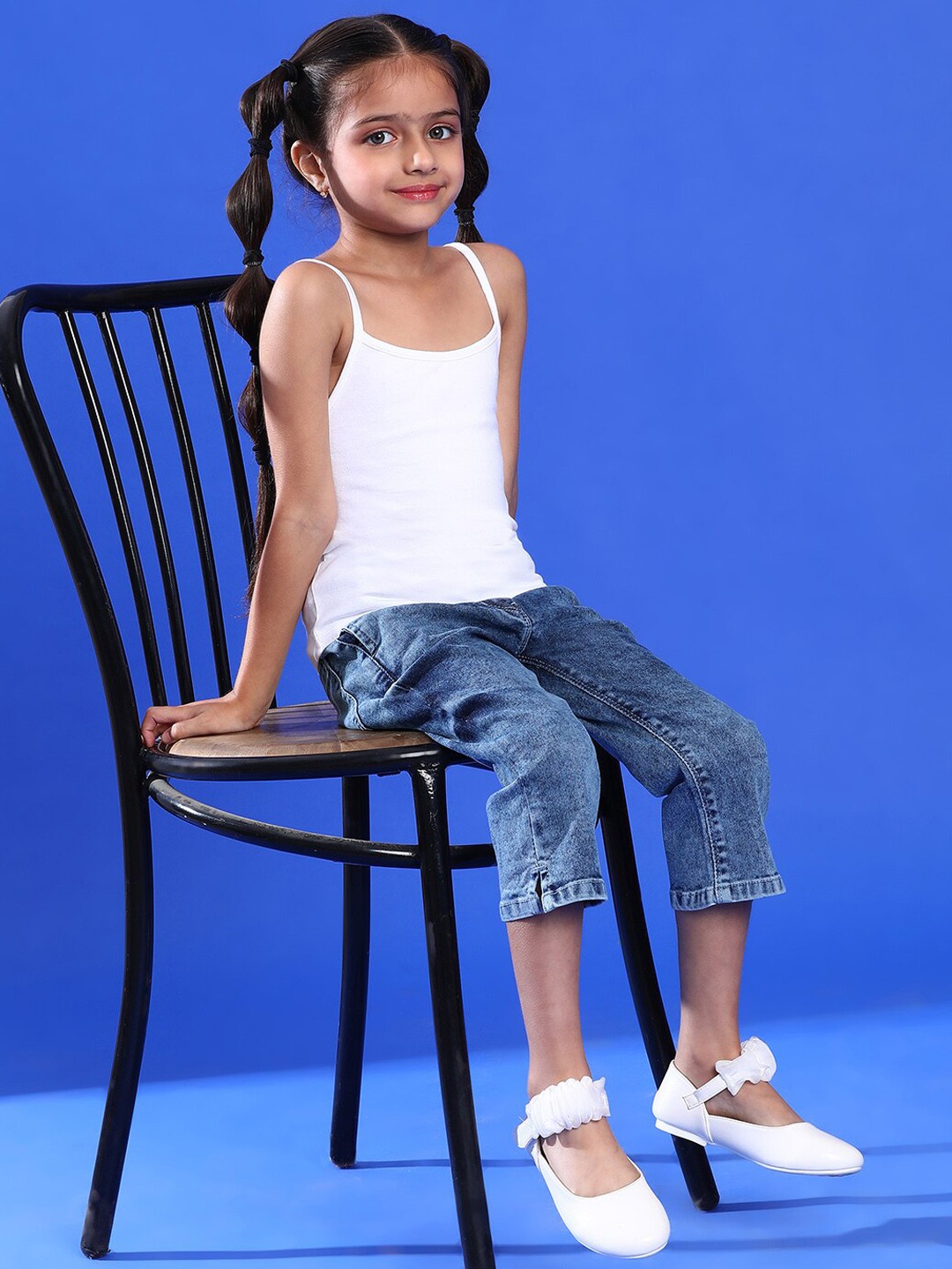 

TALES & STORIES Girls Scoop Neck Camisoles, White