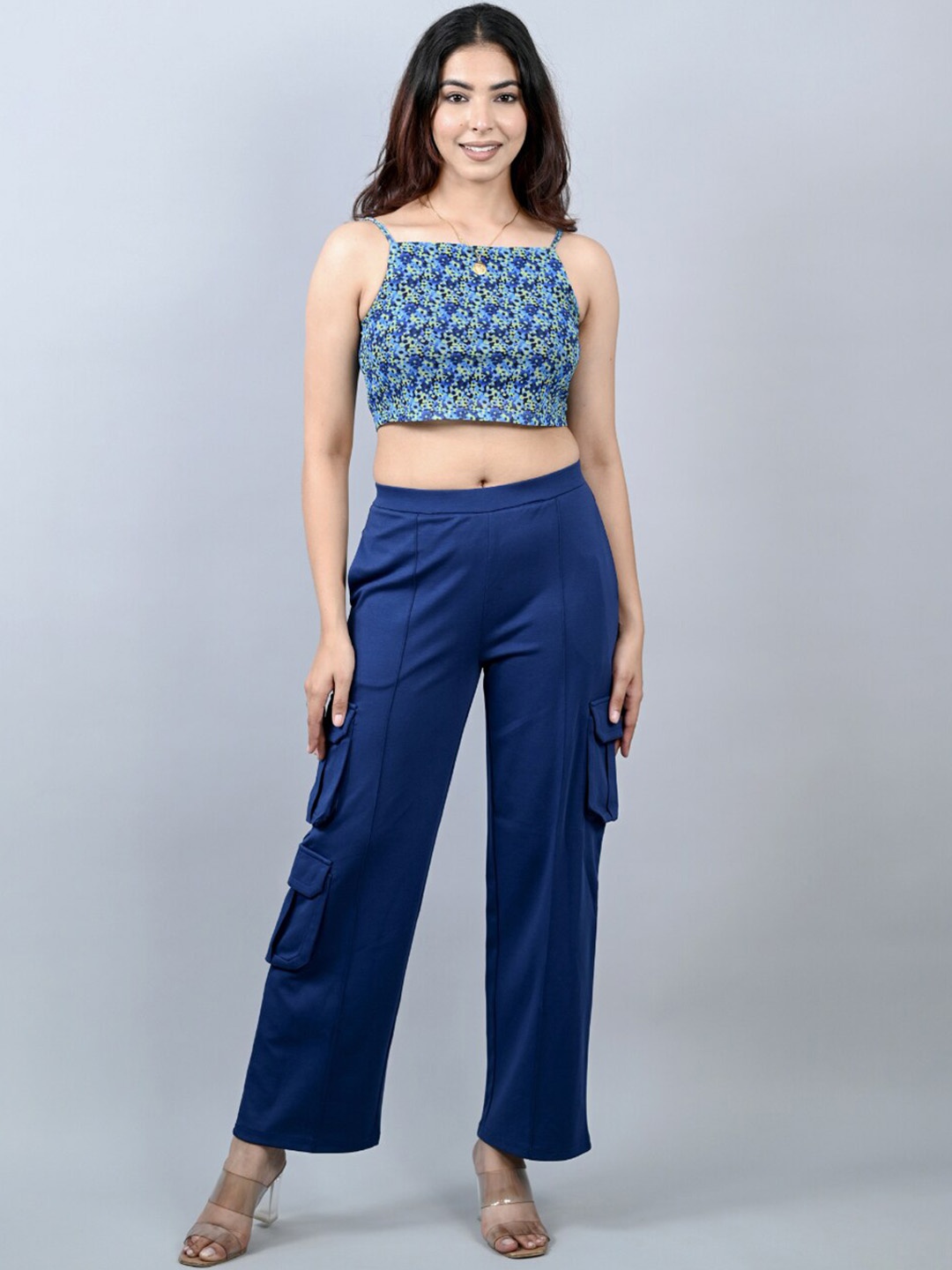 

Mlada Straight Fit Mid Waist Cargo Pants with Pockets, Navy blue