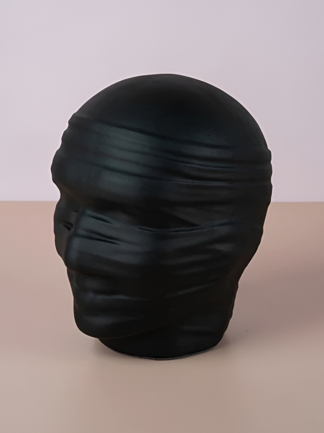 

THEDECORKART Black Figurine Showpiece