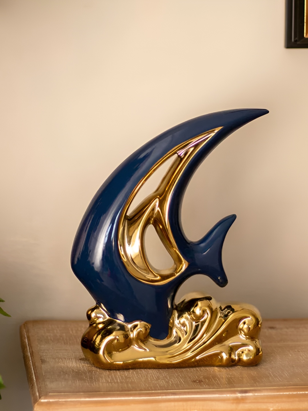 

THEDECORKART Blue Figurine Showpiece