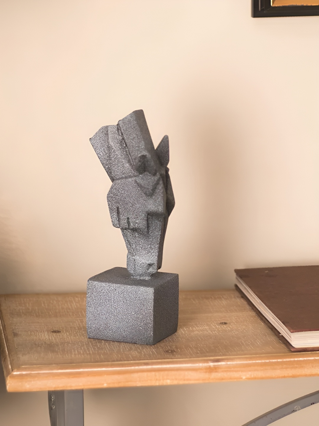 

THEDECORKART Grey Figurine Showpiece