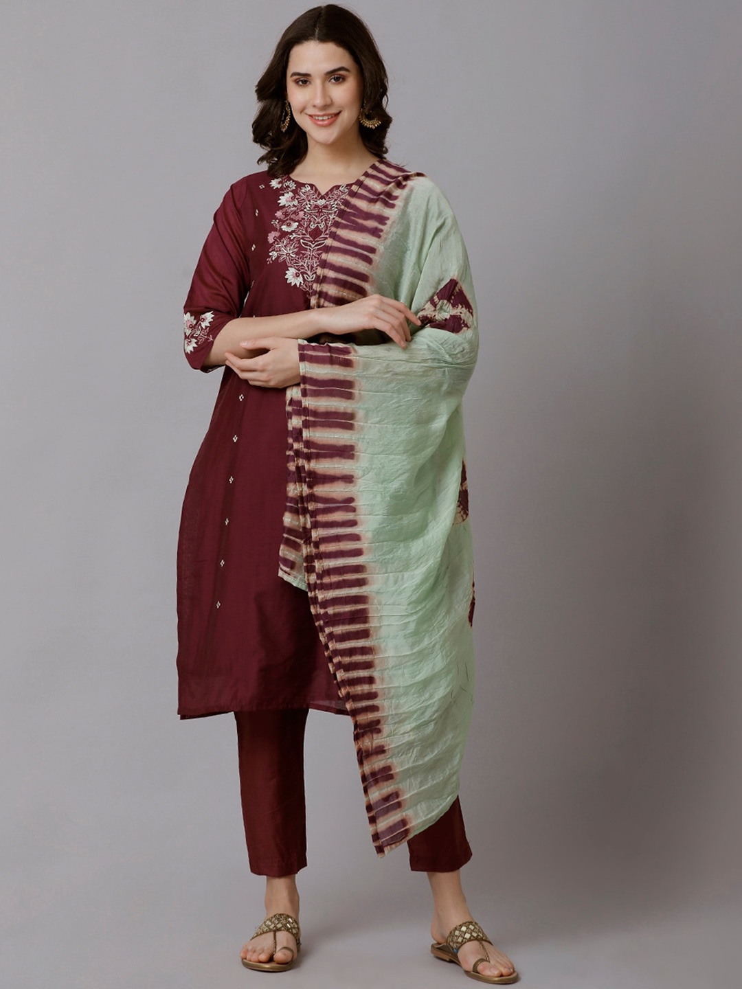 

NAYRA Floral Embroidered Straight Kurta with Trousers & Dupatta, Purple