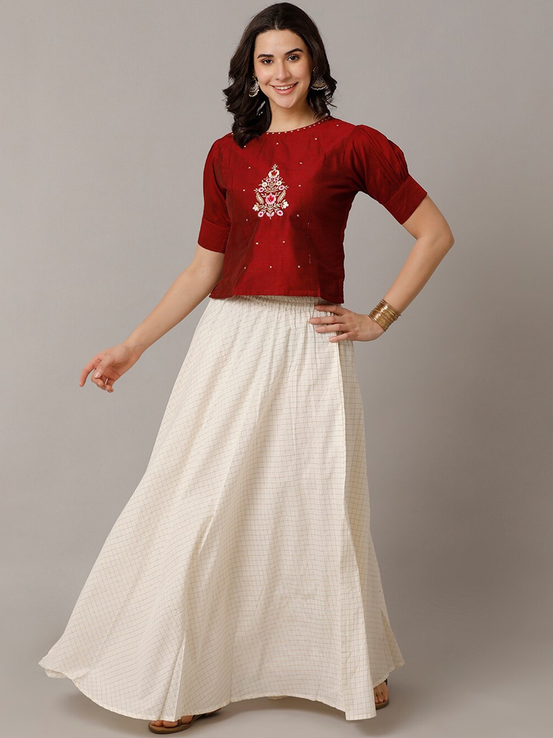 

NAYRA Embroidered Round-Neck Lehenga Choli, Maroon