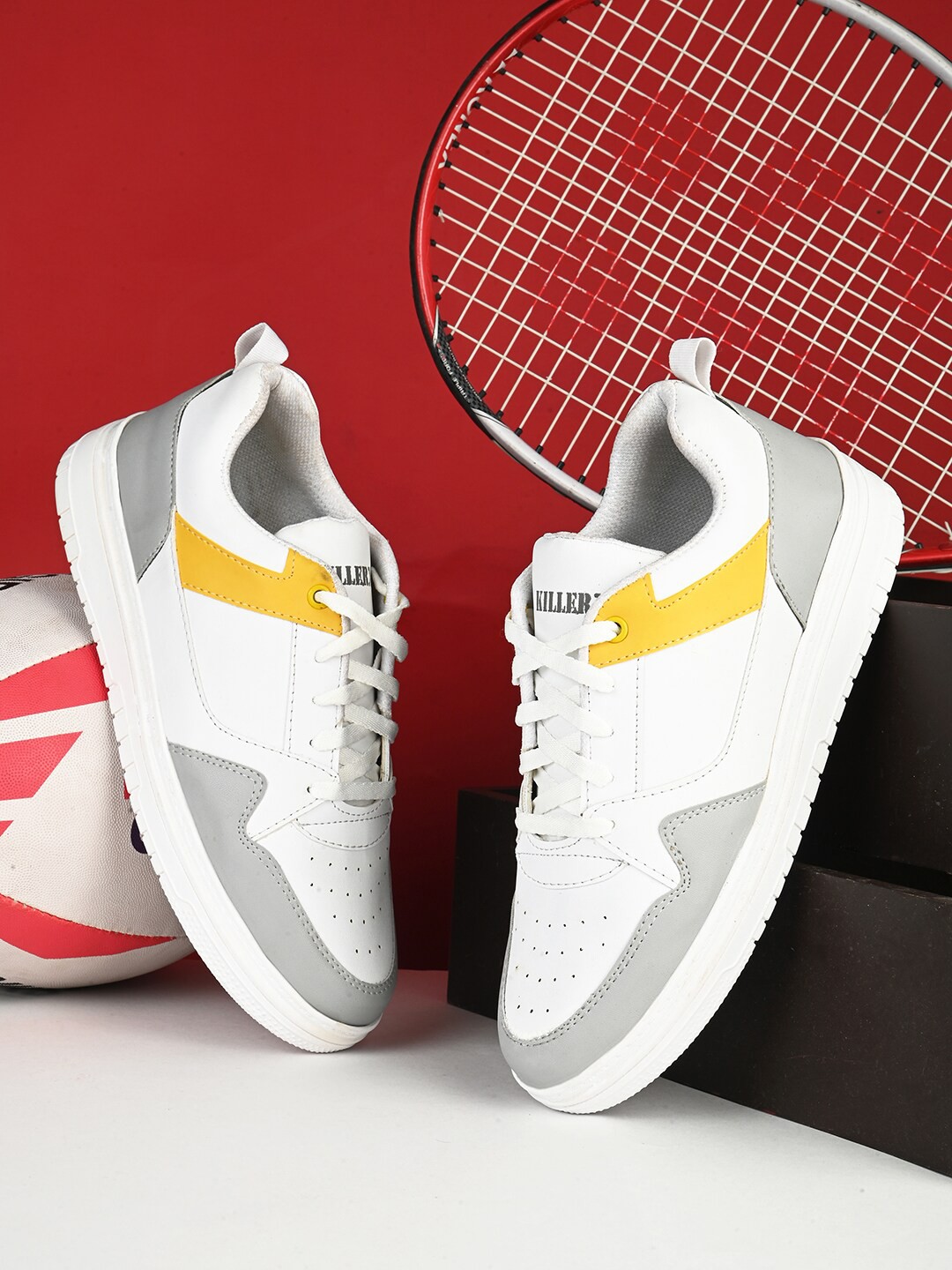 

Killer Men Colourblocked Lightweight Sneakers, Yellow