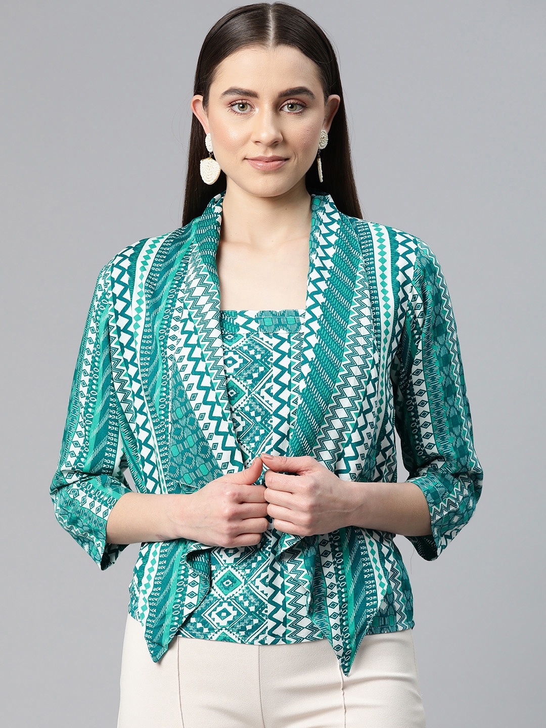 

Ayaany Abstract Printed Cotton Top with Shrug, Sea green