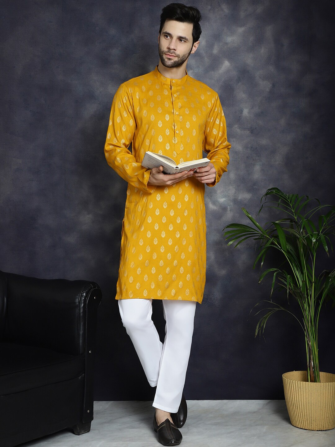 

Anouk Mustard Yellow Ethnic Motifs Printed Mandarin Collar Kurta with Pyjamas