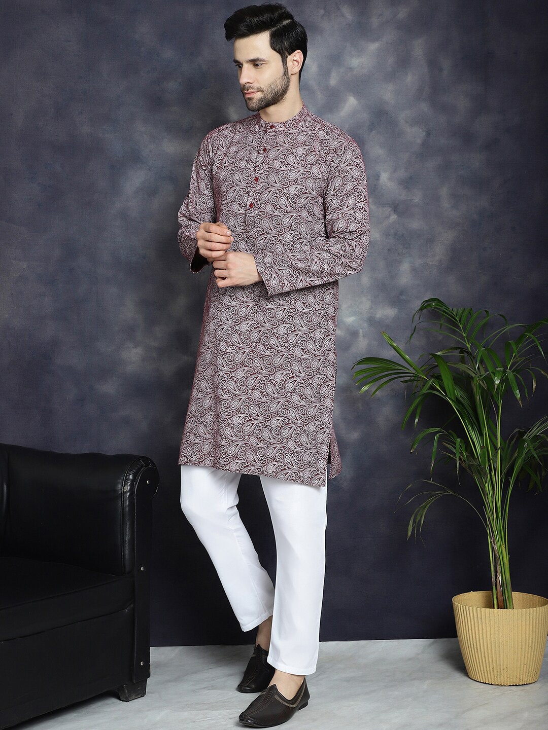 

Anouk Maroon Paisley Printed Band Collar Kurta with Pyjamas