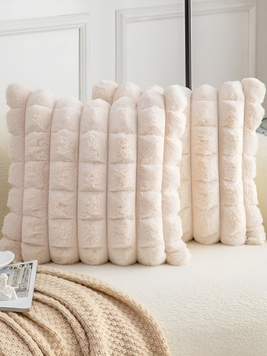 

MONKDECOR Cream 2 Pieces Checked Velvet Square Cushion Covers