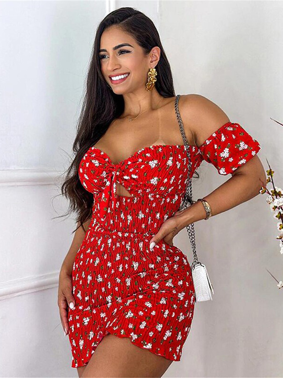 

StyleCast Red Floral Print Off-Shoulder Bodycon Mini Dress