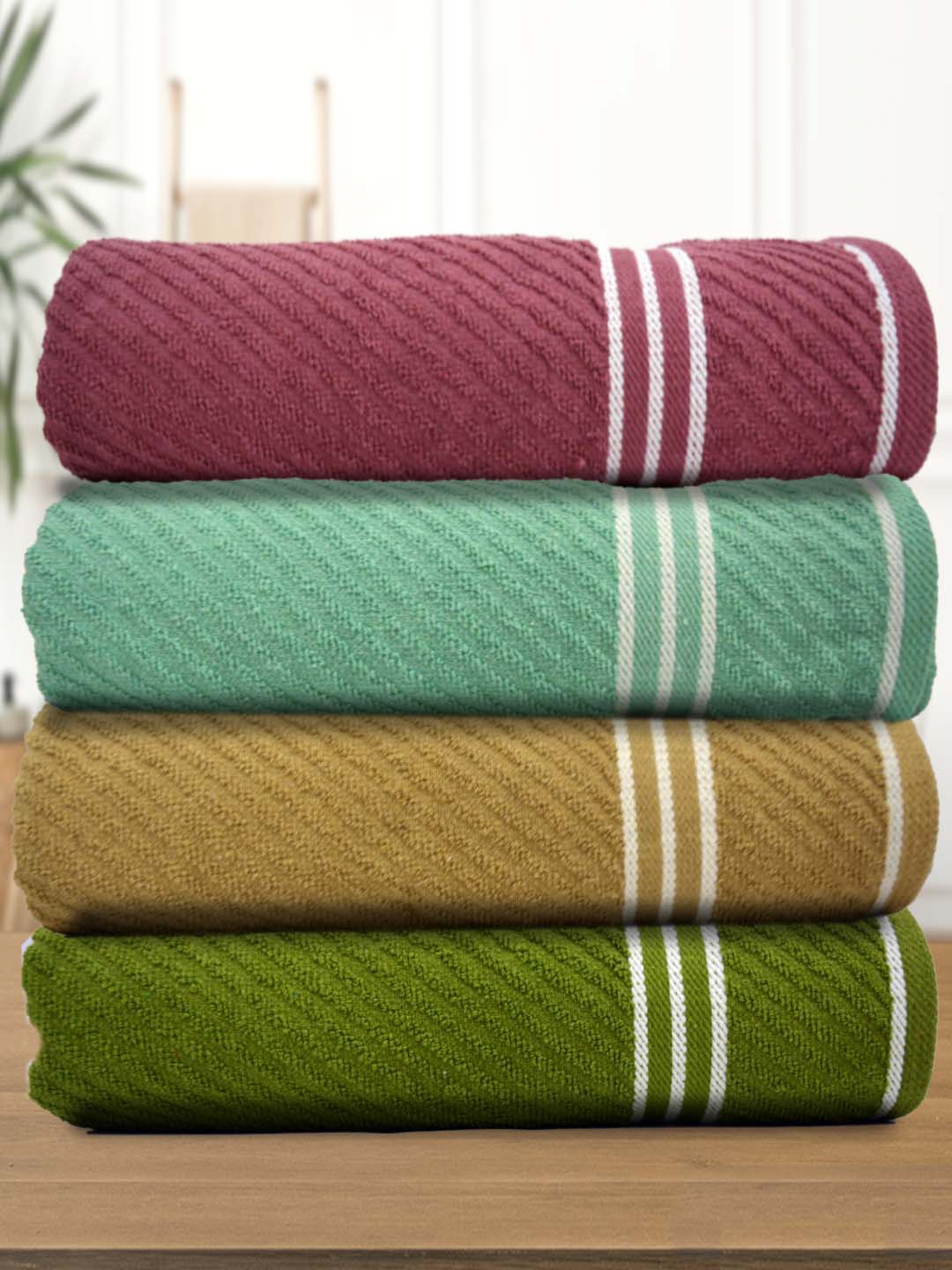 

Athom Living Green & Mauve 4 Pieces Striped 400 GSM Cotton Bath Towels