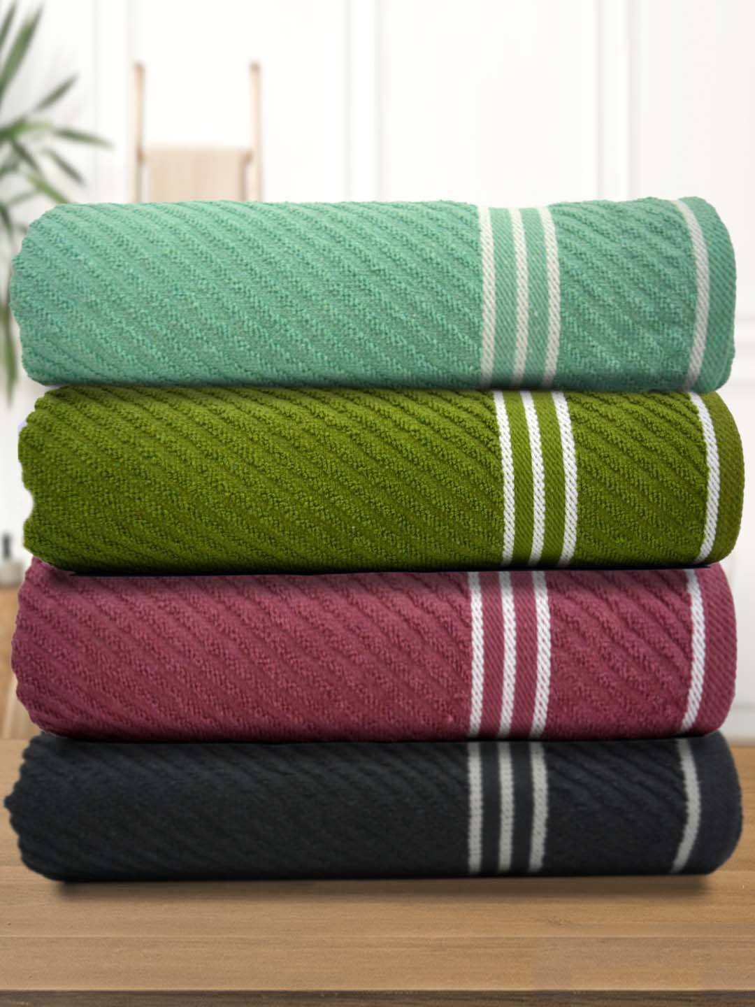 

Athom Living Green & Burgundy 4 Pieces Striped Terry Cotton Bath Towels