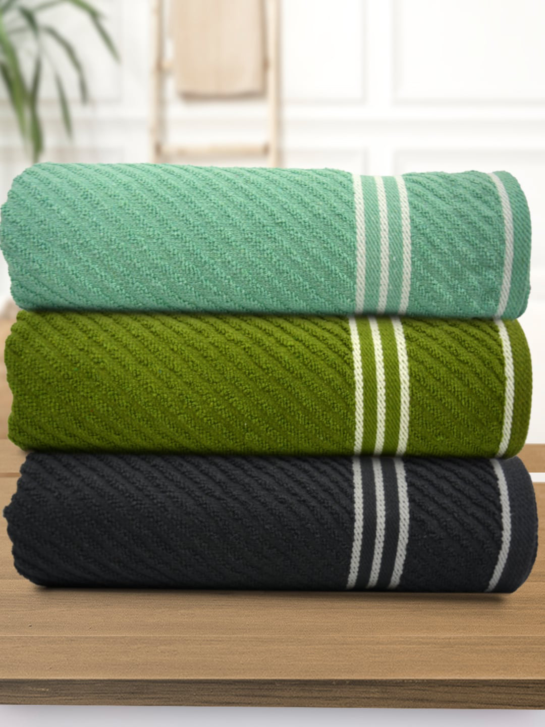 

Athom Living Green & Black 3 Pieces Striped 400 GSM Cotton Bath Towels