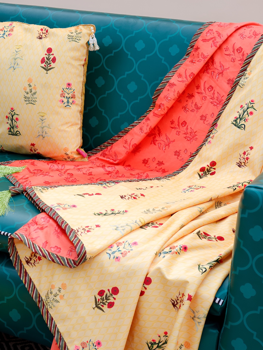 

design station Yellow & Green Printed Throw