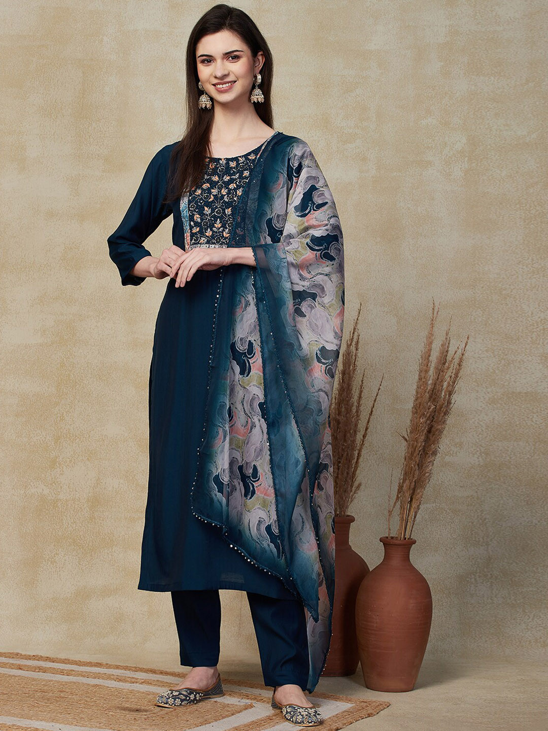 

FASHOR Floral Embroidered Regular Beads and Stones Kurta With Trousers & Dupatta, Teal