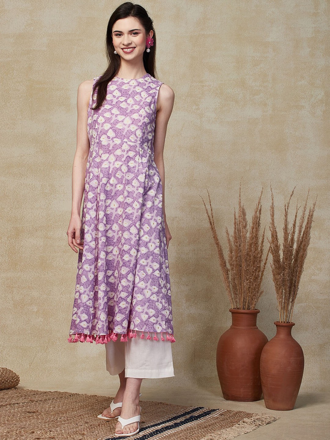 

FASHOR Floral Printed Regular Pure Cotton Kurta With Palazzos, Lavender