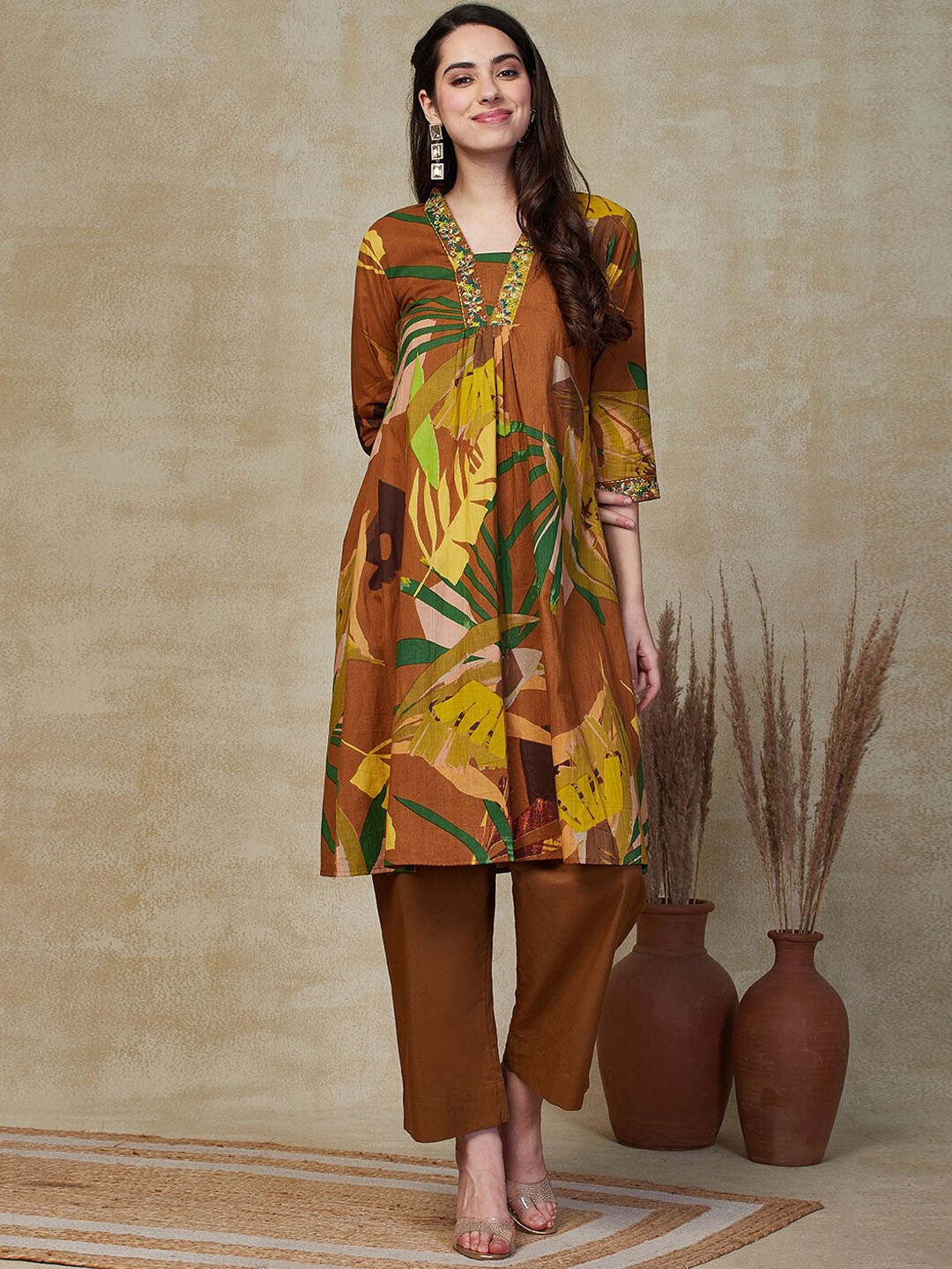 

FASHOR Brown Floral Printed Embroidered Pure Cotton Kurta With Trousers