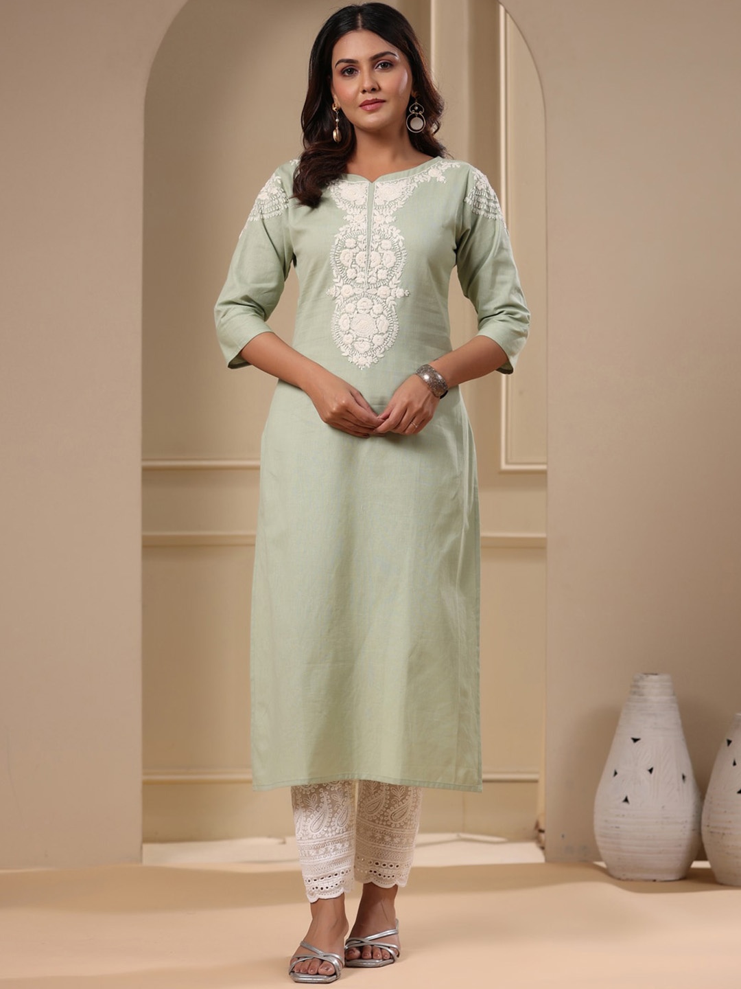 

FASHOR Embroidered Thread Work Cotton Straight Kurta, Green