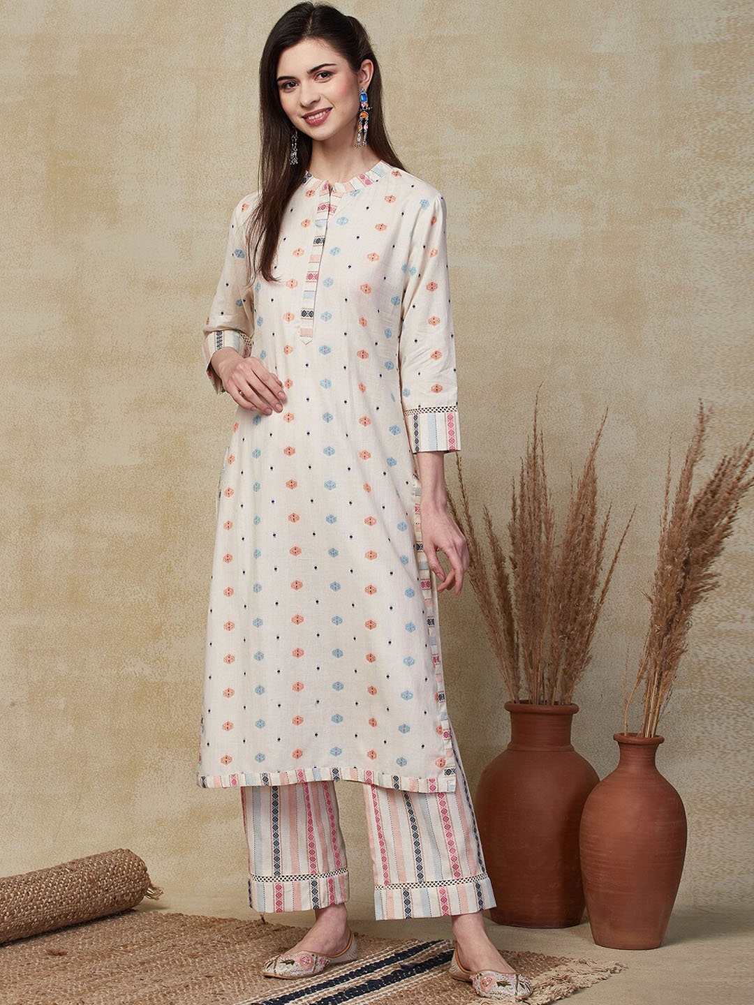 

FASHOR Off White Ethnic Motifs Mandarin Collar Pure Cotton Straight Kurta with Palazzos