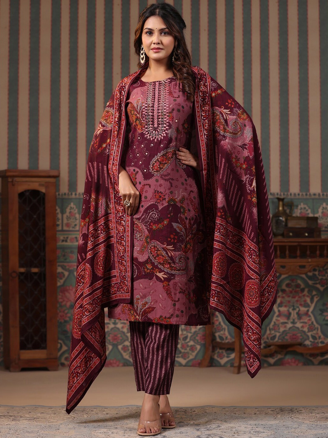 

FASHOR Purple Ethnic Printed & Mirror Embroidered Straight Kurta With Trousers & Dupatta