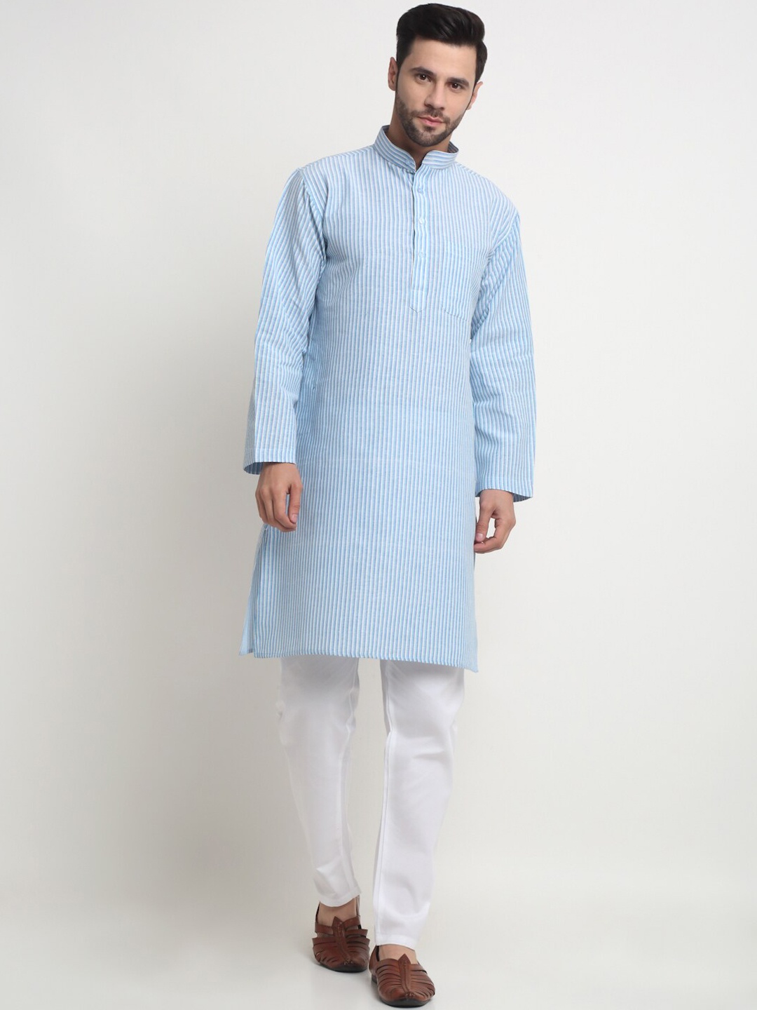 

Arrabi Mandarin Collar Striped Printed Chikankari Kurta, Blue