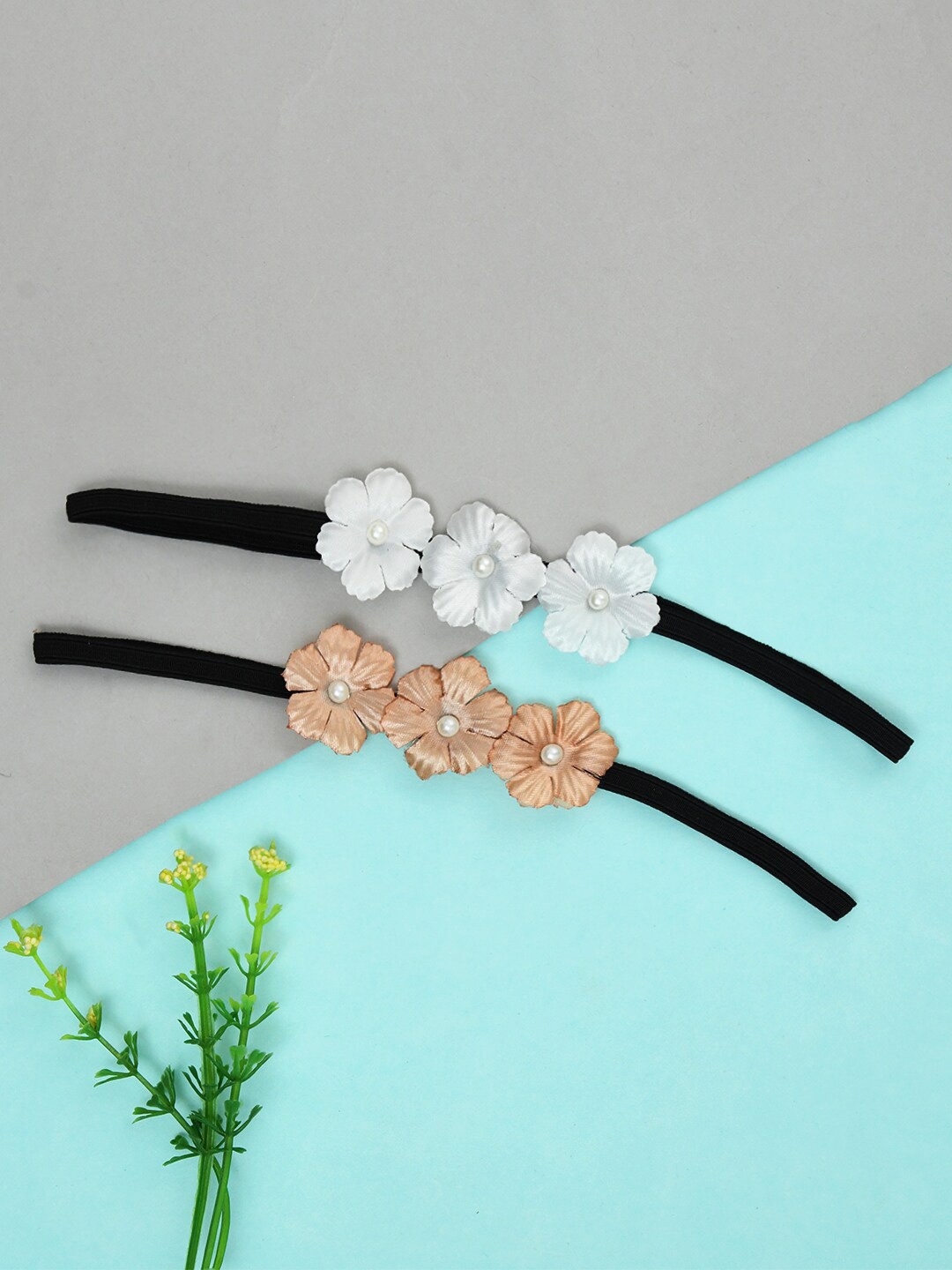 

FUNKRAFTS Girls Set of 2 Floral Hairband, White