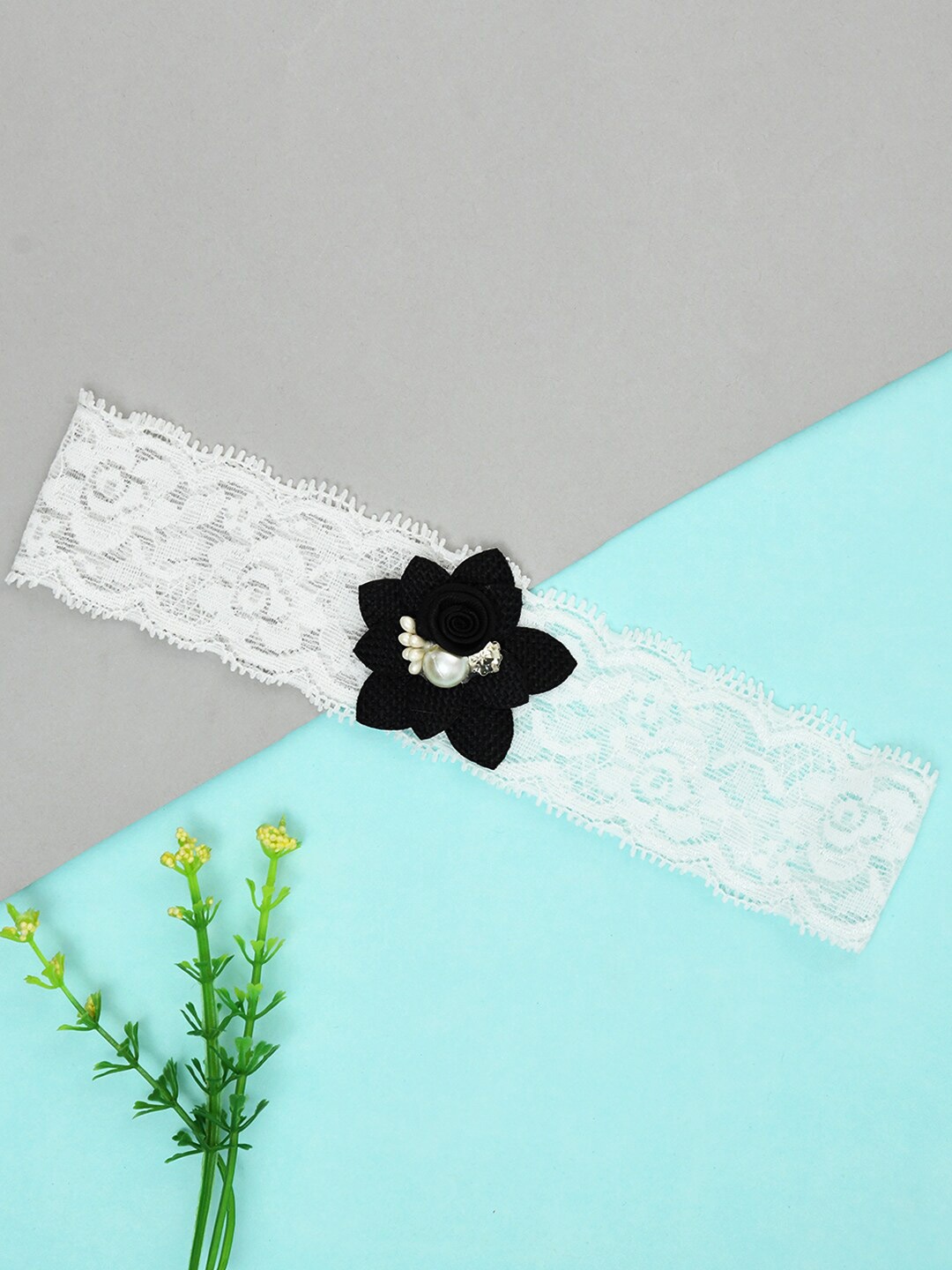 FUNKRAFTS Girls Floral Laced Hairband, Black