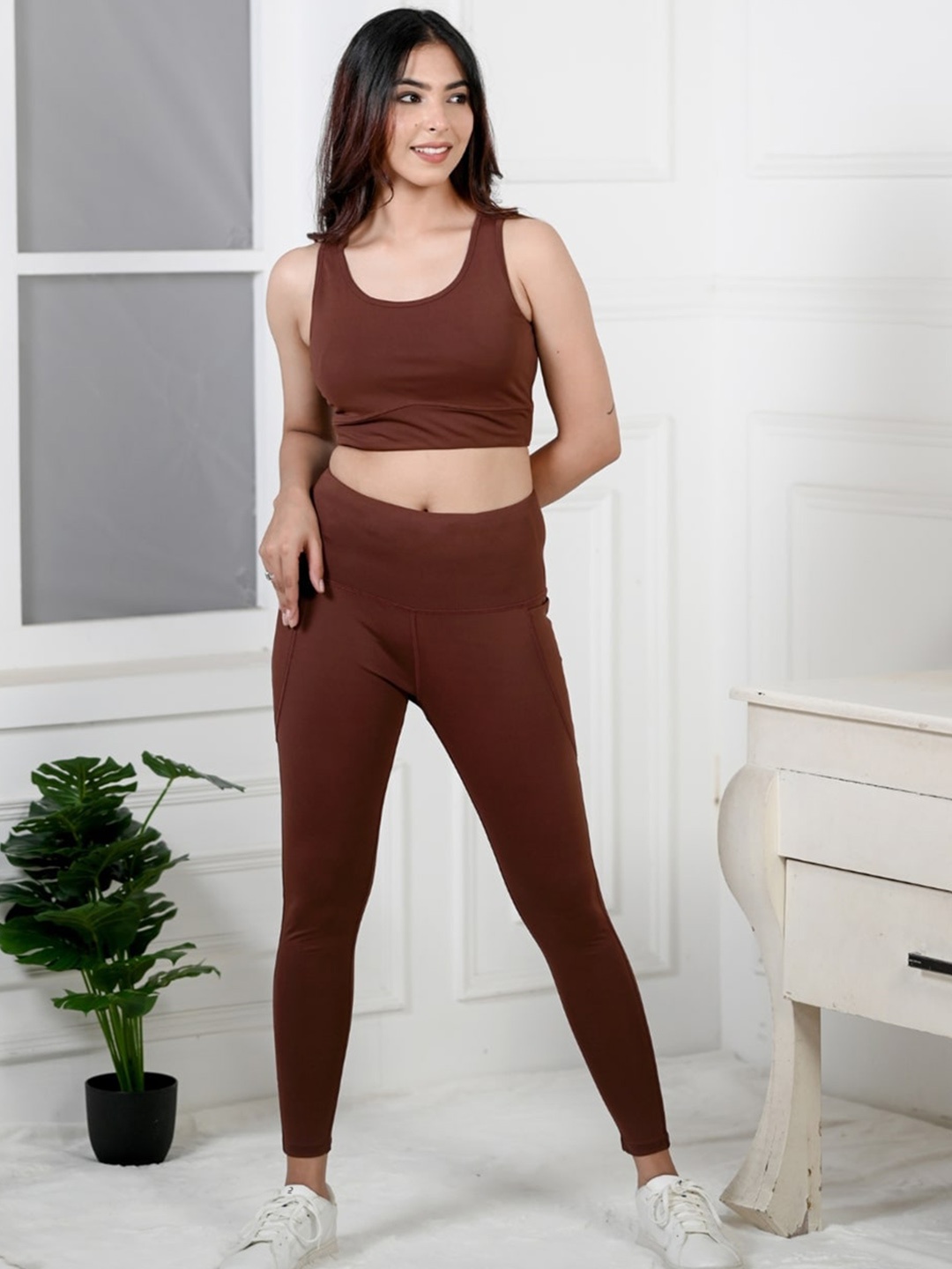 

Mlada Women Slim Fit Lint Free Tights, Brown