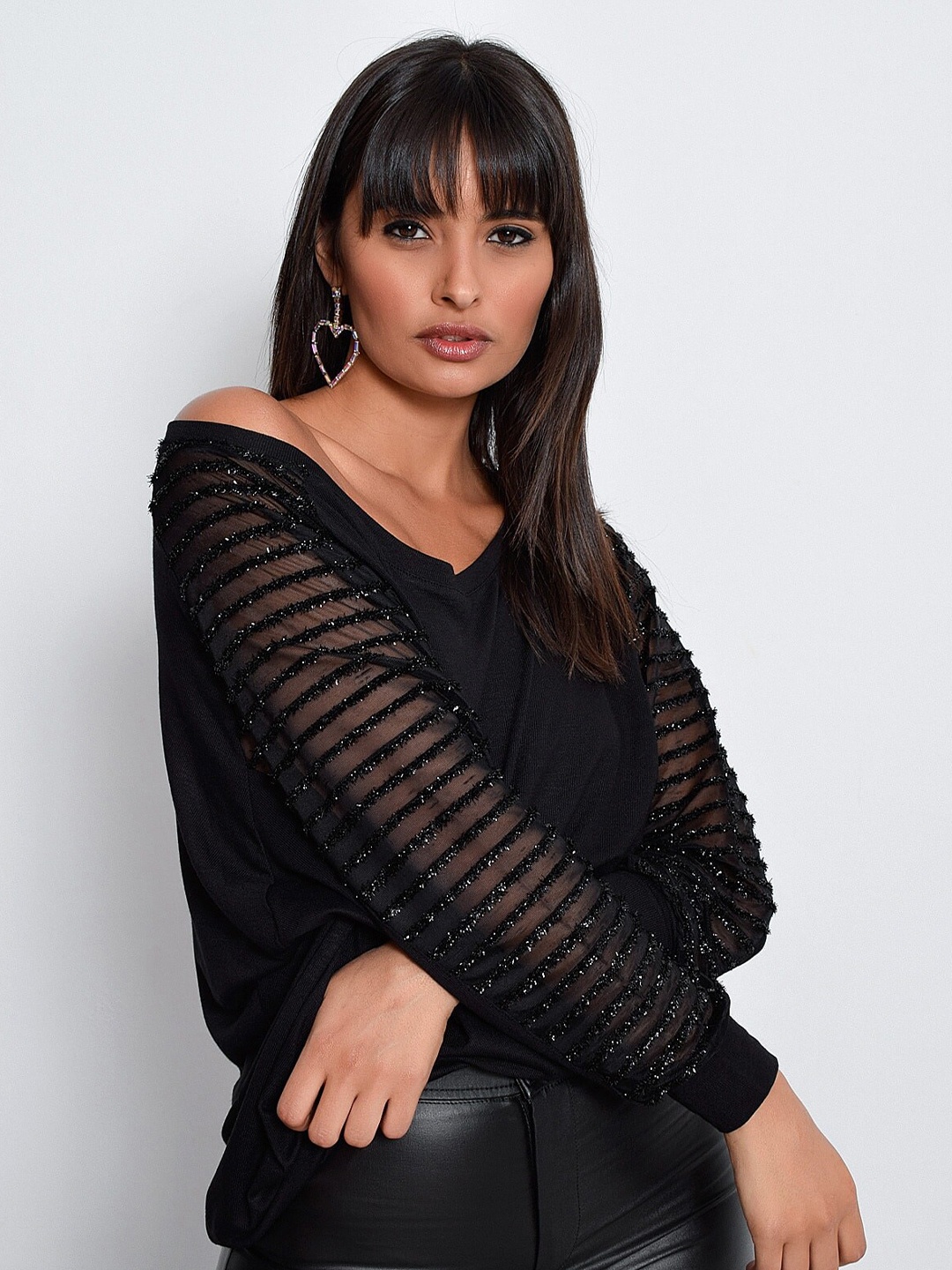 

Cool & Sexy Self Design V-Neck Long Sleeves Top, Black