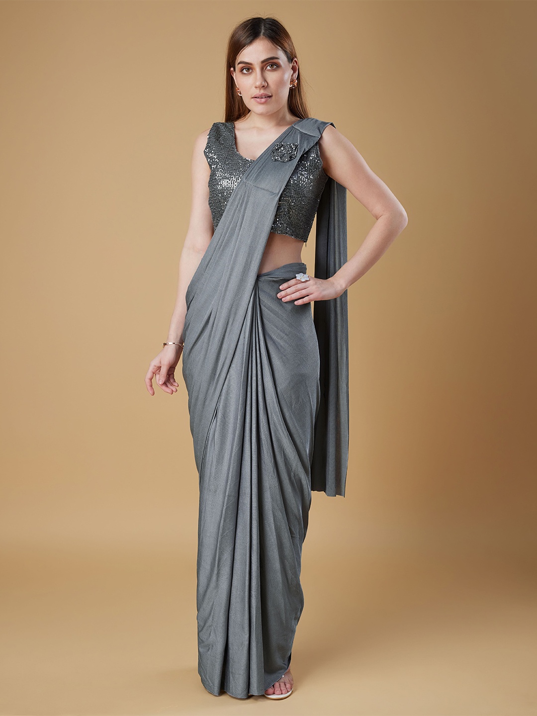 

AMOHA TRENDZ Lycra Embellished Sequinned Saree, Grey
