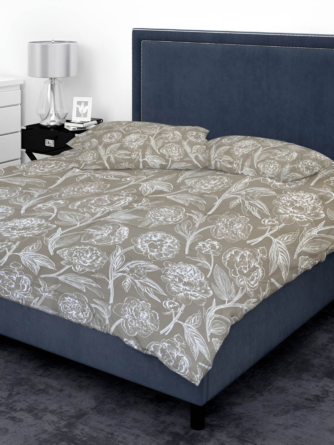 

Sleeping Owls- because your sleep matters Brown 144 TC King Bedsheet with 2 Pillow Covers