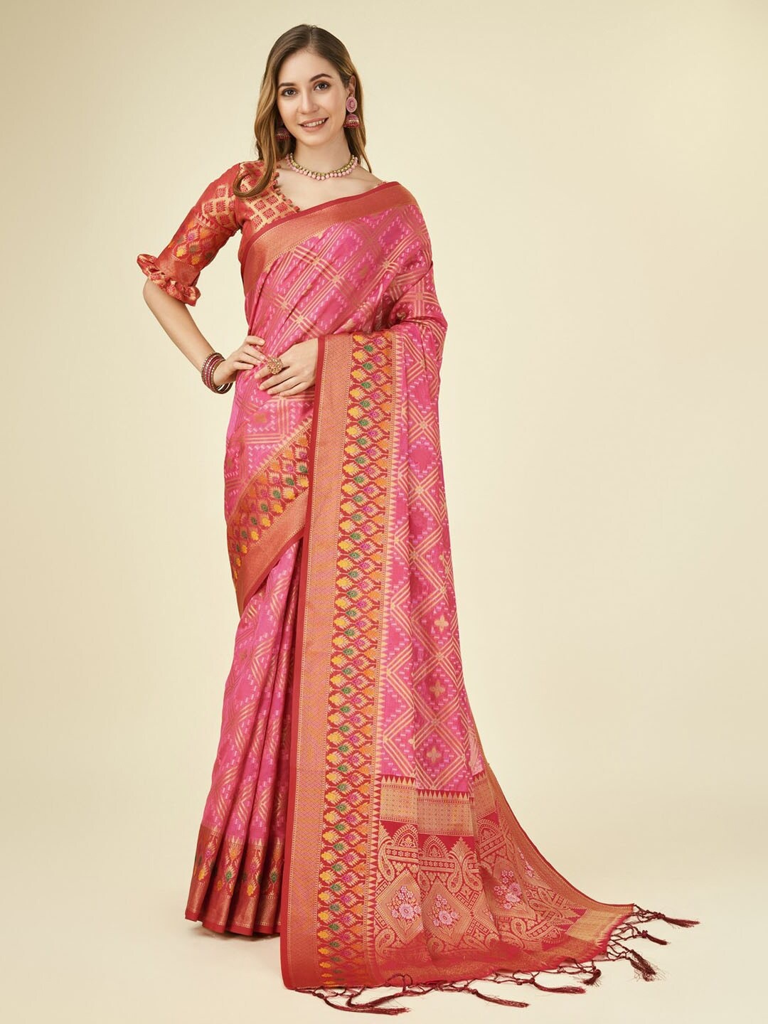 

MAGMINA Geometric Woven Design Zari Organza Banarasi Saree, Pink