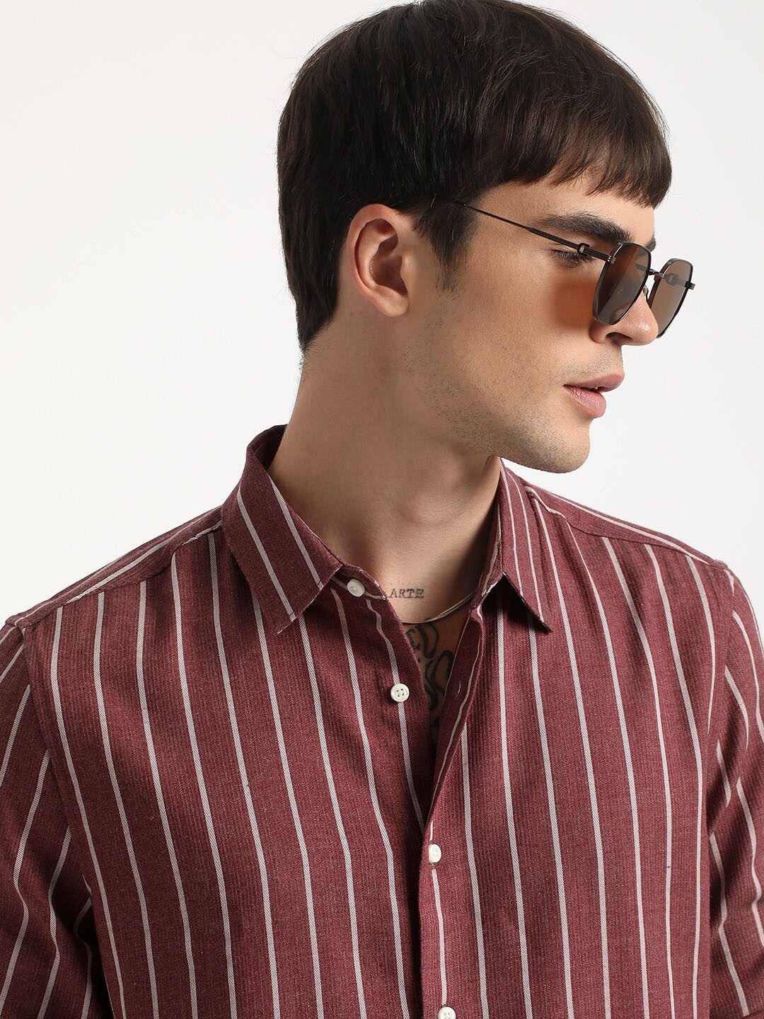 

THE BEAR HOUSE Slim Fit Vertical Striped Pure Cotton Casual Shirt, Maroon