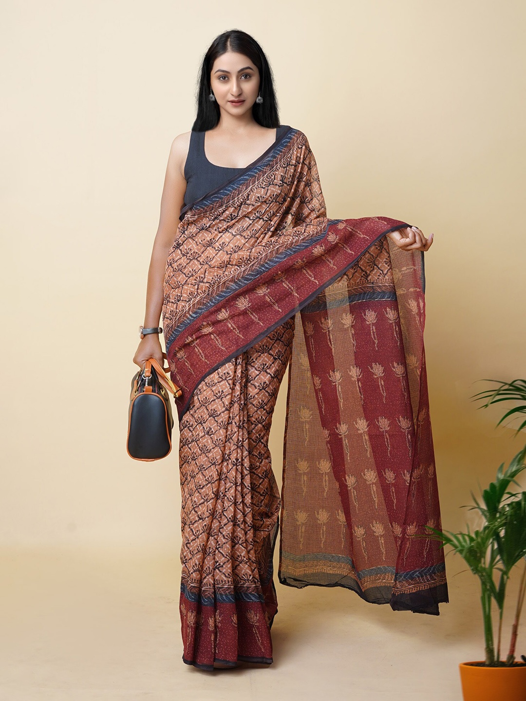 

Unnati Silks Floral Printed Handloom Kota Saree, Beige