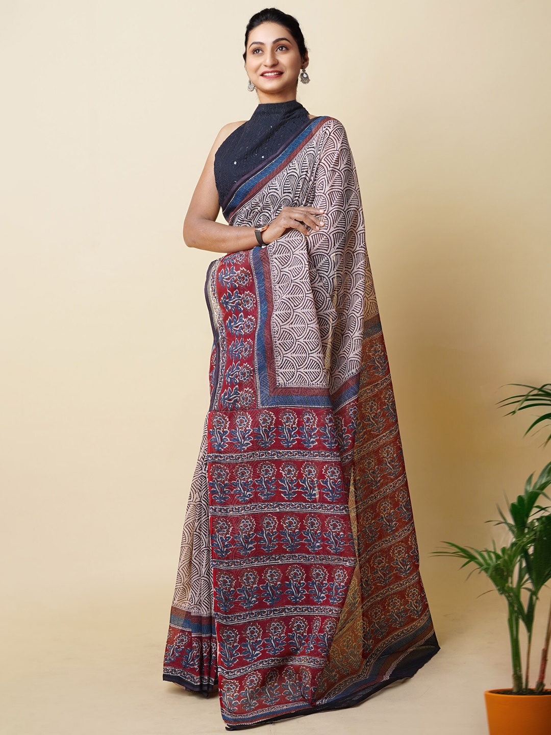 

Unnati Silks Ethnic Motifs Printed Handloom Kota Saree, Cream