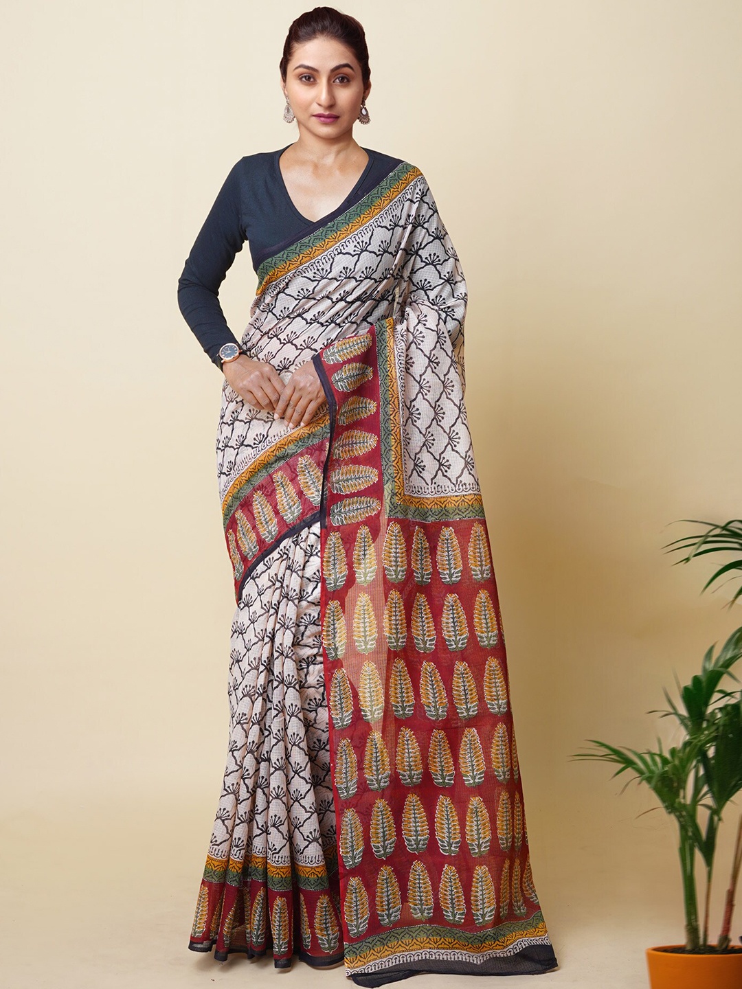 

Unnati Silks Floral Silk Cotton Handloom Kota Saree, Cream
