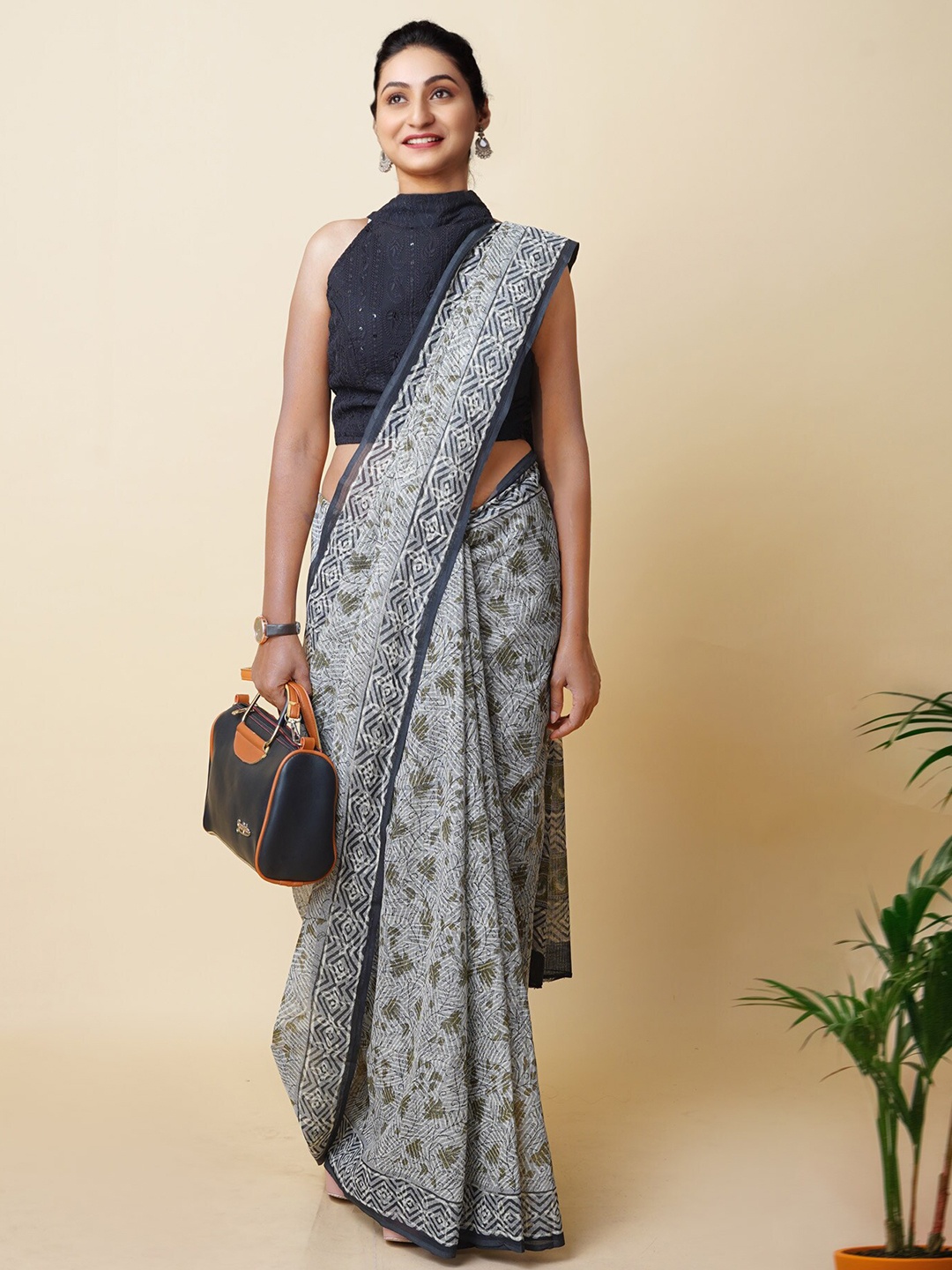 

Unnati Silks Floral Printed Handloom Kota Saree, Grey