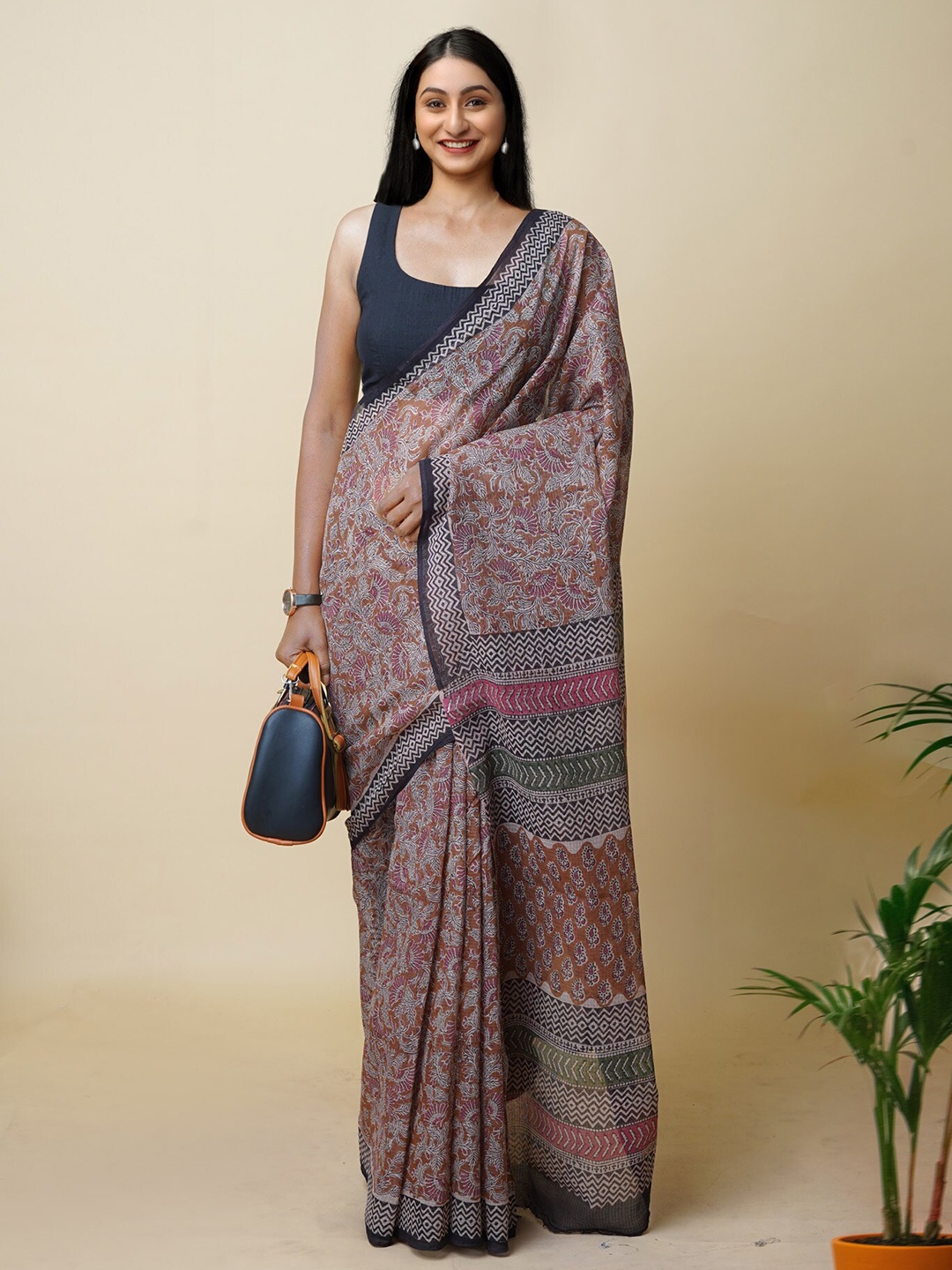 

Unnati Silks Floral Silk Cotton Handloom Kota Saree, Brown