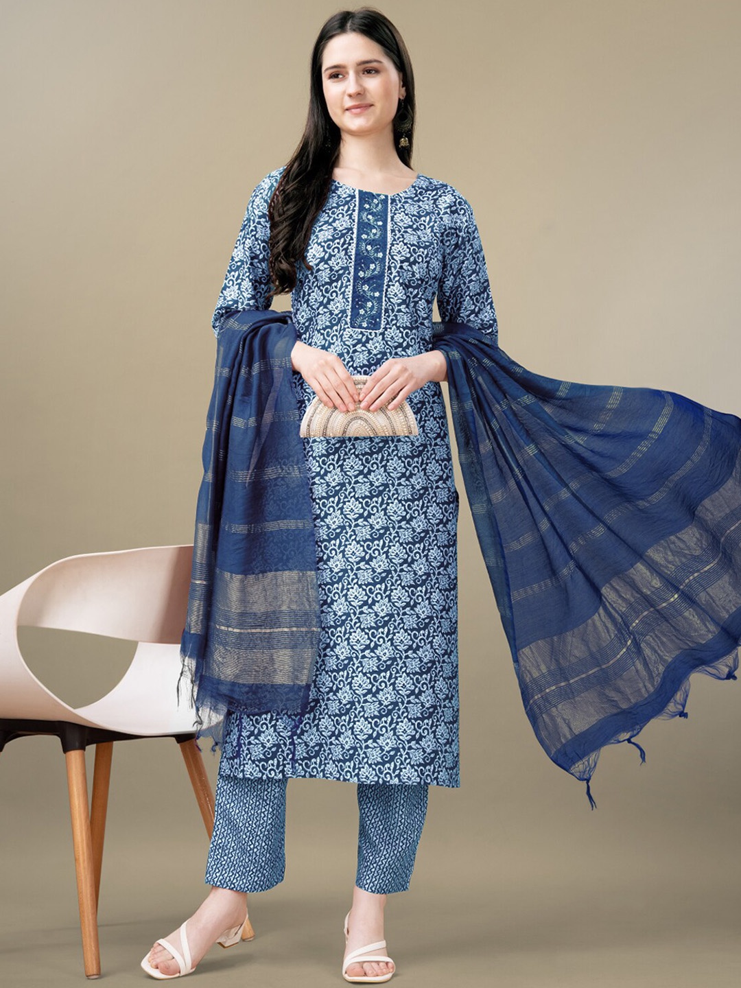 

Anouk Floral Printed Kurta With Trousers & Dupatta, Blue