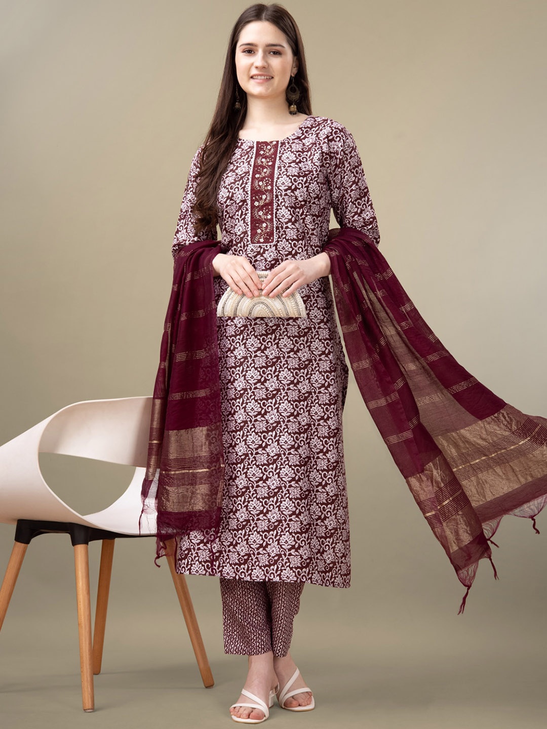 

Anouk Maroon Floral Printed Thread Work Regular Kurta With Trousers & Dupatta