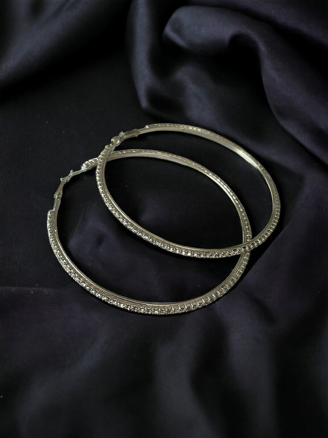 

ISHKAARA Silver Plated Hoop Earrings